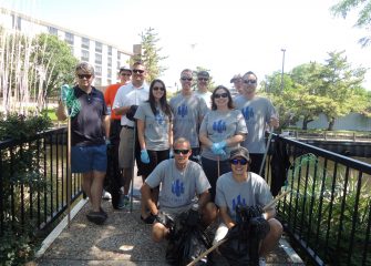 Sperry Van Ness – Riverwalk Cleanup
