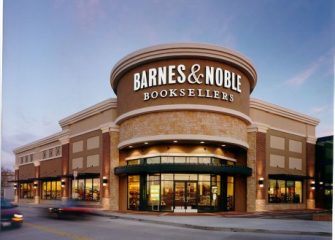 Barnes & Noble Hosts Author Dave Guerin