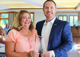 Wesley Cox Receives Outstanding Commercial Realtor Award