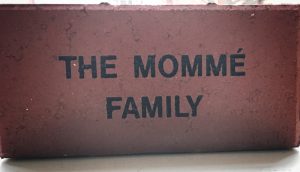 Momme-brick