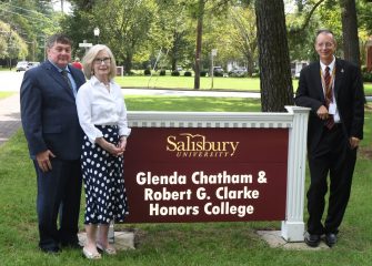 SU Announces Clarke Honors College with $1.5 million Endowment