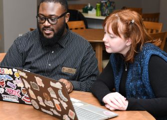 SU Academic Centers Help First-Year Students Bridge COVID-19 Education Gap