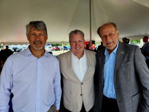 L-R John McClellan Bill Chambers and Salisbury Mayor Jack Heath