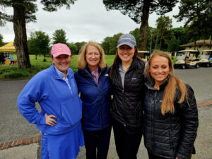 Group of 4 girl golfers
