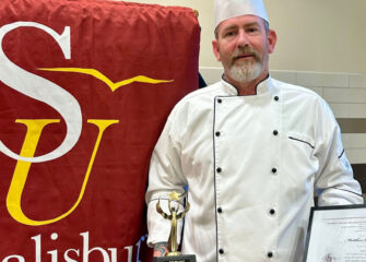 SU’s Conley receives Noble Masi Award for Culinary Excellence