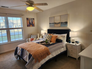 Commonwealth Senior Living Bedroom