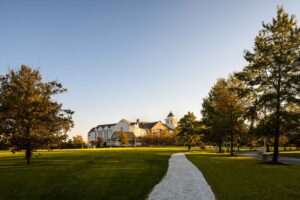 Exterior of Hyatt Regency Chesapeake Bay (1)