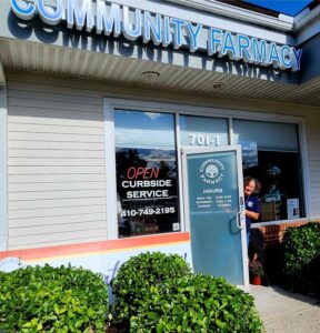 farmacy-ribbon-cutting (11)