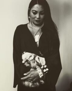 lily-tuzroyluke lily-tuzroyluke