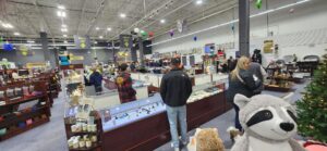 robinsons-family-of-business-after-hours (20) robinsons-family-of-business-after-hours (20)