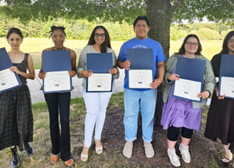 First Class of Community Interpreters Finishes Course