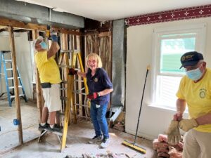 christian-shelter-workers christian-shelter-workers