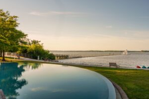 Crescent Infinity Pool - Hyatt Regency Chesapeake Bay Crescent Infinity Pool - Hyatt Regency Chesapeake Bay